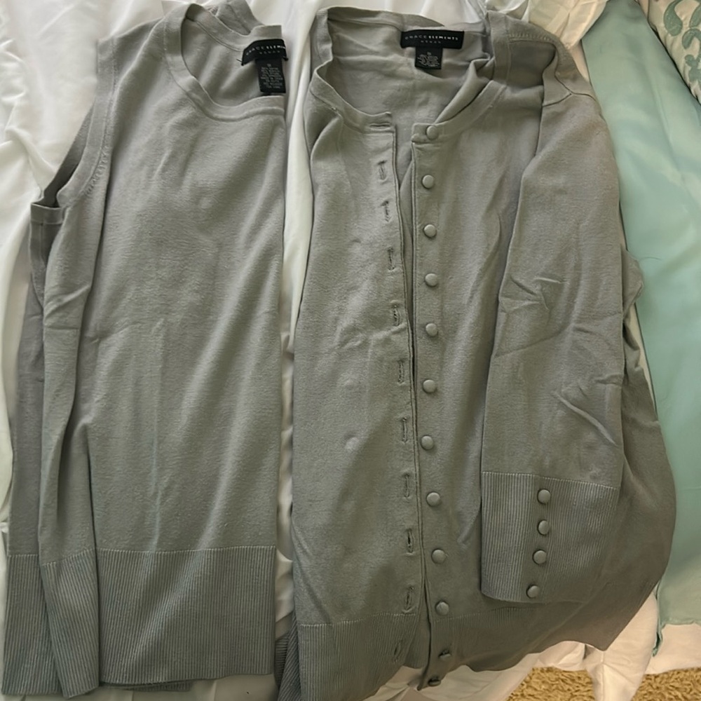 1X Grace Elements sweater set. Grey